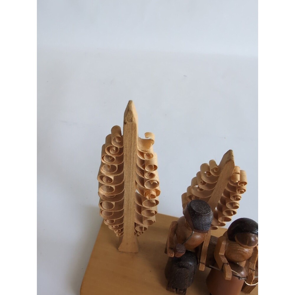 Vtg German Wood Figurine Erzgebirge Couple Knitting Bench Carved Scene - Picture 6 of 6